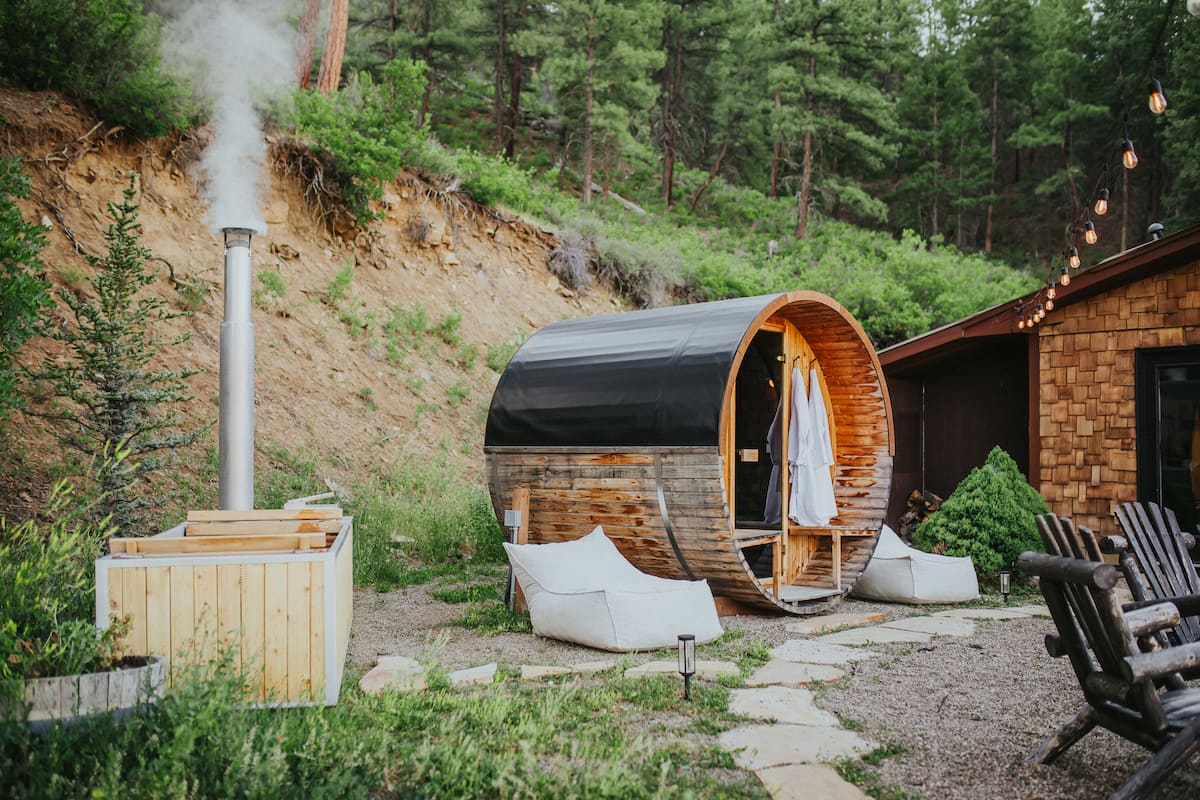 Mountain Dreams Ranch — Wood-fired sauna and hot tub with canyon views